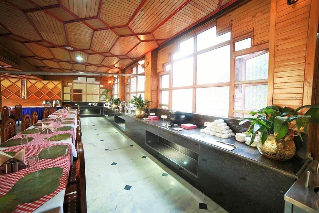 Bravia Hotel Manali Inn Esterno foto